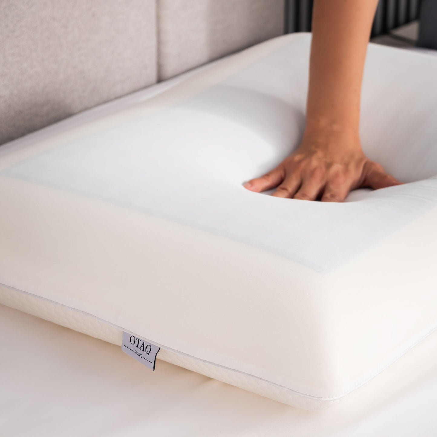 ChillCloud – Cooling Gel Memory Foam Pillow