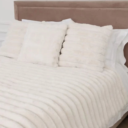 Flurri Blanket and Pillow Set