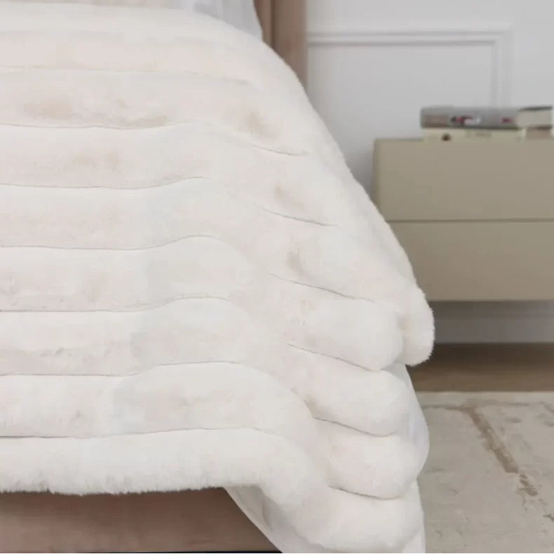 Flurri Blanket and Pillow Set