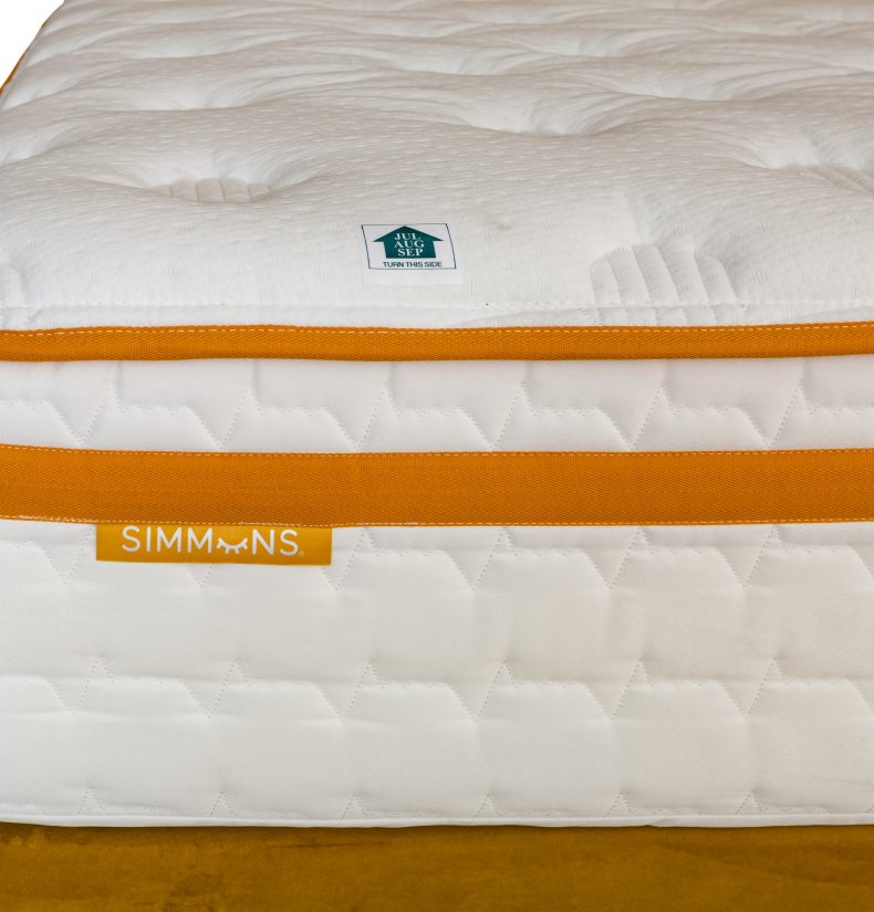 Simmons Plush Hybrid
