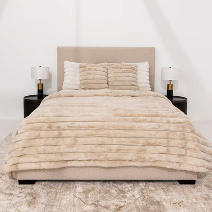 Flurri Blanket and Pillow Set